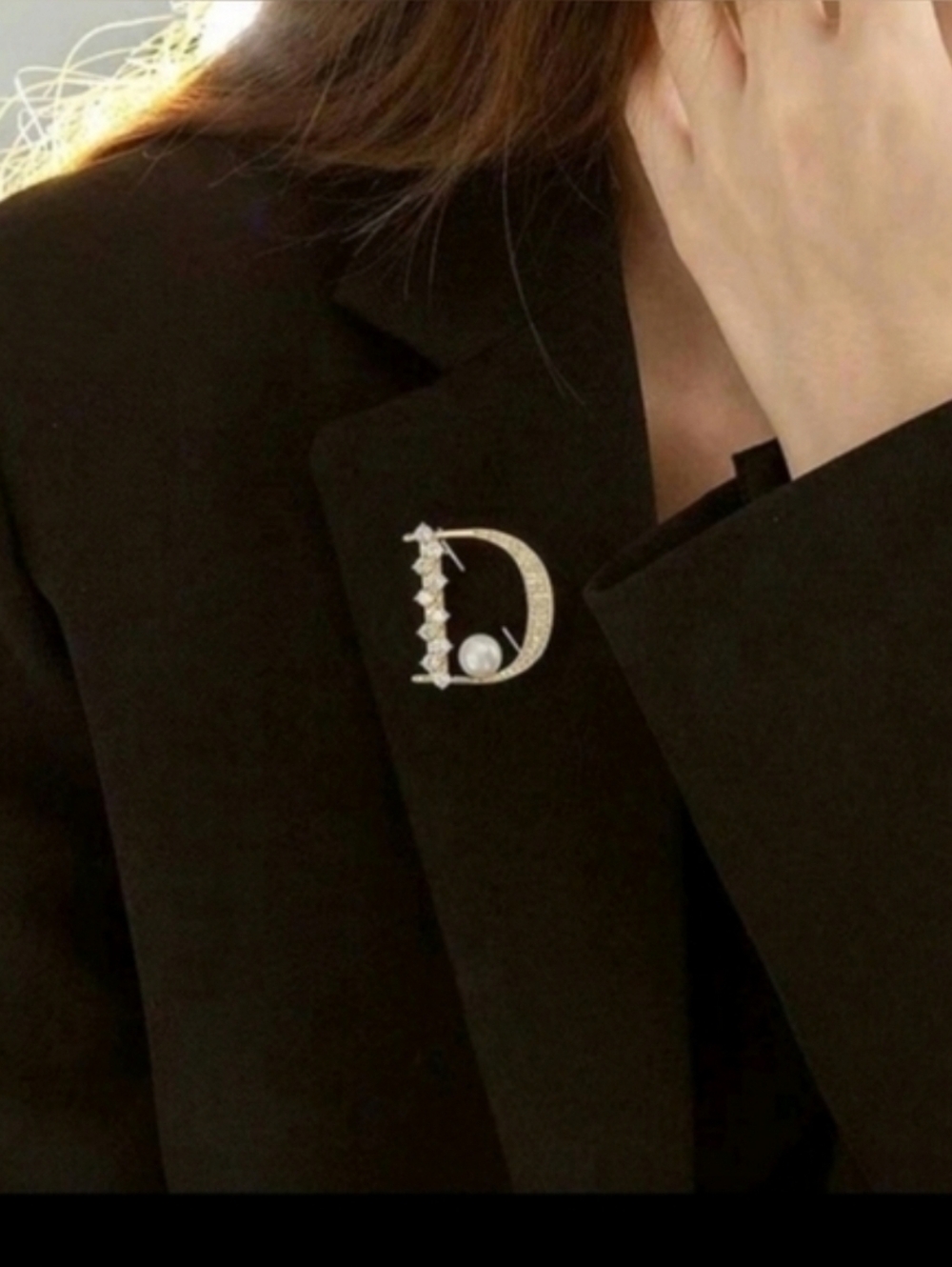 Designer Style Brooch - Picture 3 of 7